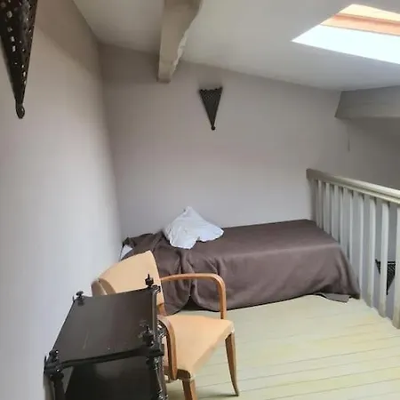 Chateau Entre Et Montagne *