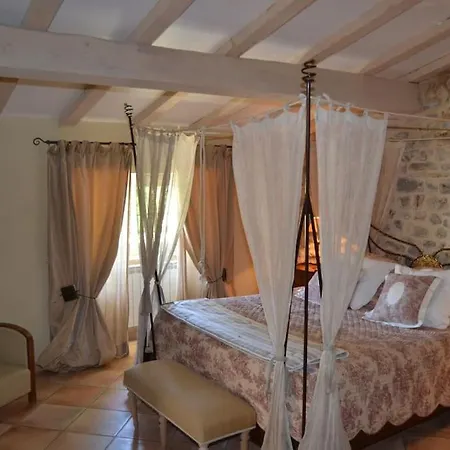 Chateau Entre Et Montagne Garrigues