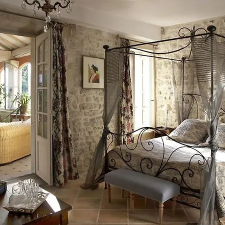 Chateau Entre Et Montagne